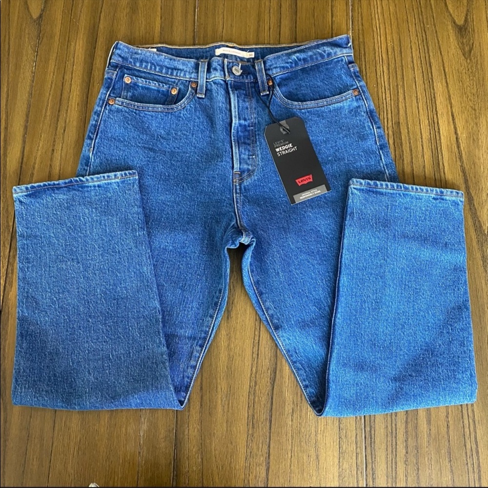 Levi’s Wedgie Straight high rise ankle jeans